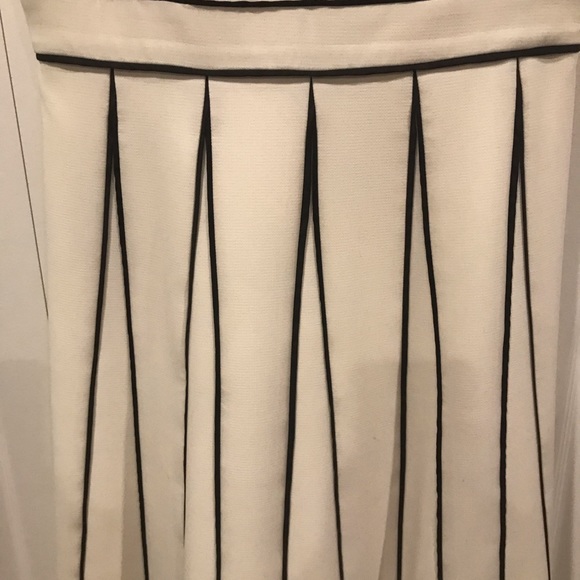 WHBM - Cream/Black - EUC - Size O - Picture 2 of 5